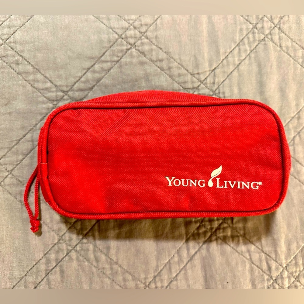 Young Living Essential Oil Travel Carrier-New